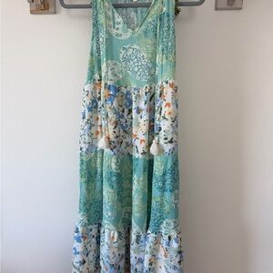 Sleeveless Mint Patchwork Maxi Dress with Floral Print